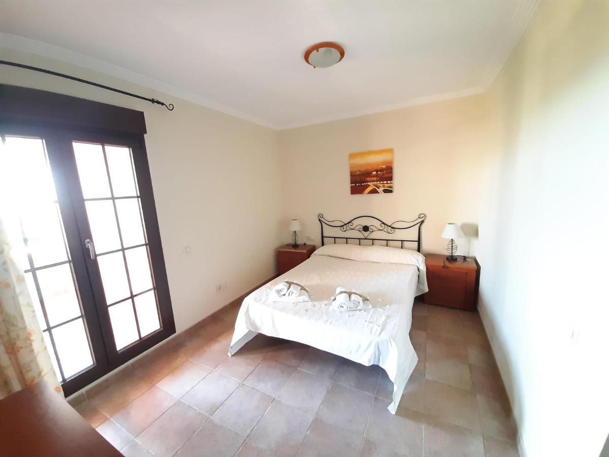 Apartamento 2 Dormitorios.Urb Playa Verde Isla Canela Kültér fotó